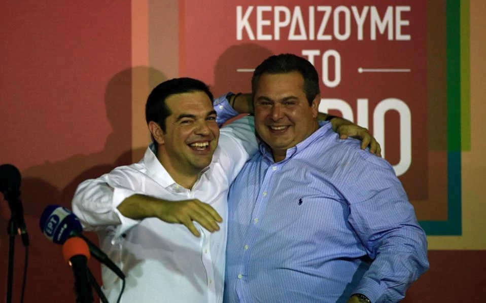 Κοσμοσυρροή στα γραφεία στοιχημάτων για την επόμενη αποχώρηση από ΣΥΡΙΖΑΝΕΛ- Ποιος είναι το φαβορί και τι αποδόσεις δίνουν